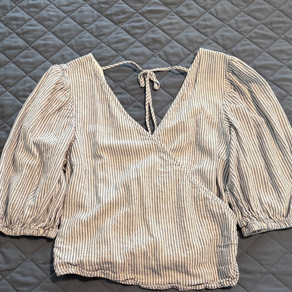 Abercrombie & Fitch Blue and White Striped Blouse
